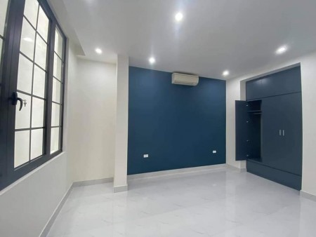 Cần bán gấp Mặt ngõ Hồ Tùng Mậu giá 7.2 tỷ, 42mx5 tầng, KD được