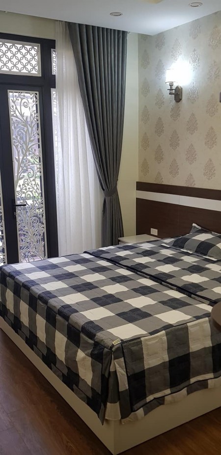 Bán nhà phân lô KĐT Văn Khê, DT 50m, 5 tầng, hơn 6 tỷ. Nhà xây mới