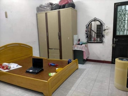 BÁN NHÀ NGAY NGÃ 6 Ô CHỢ DỪA 44M2 X 3T, MT 4.2M, KINH DOANH ĐỈNH, 4 TỶ.