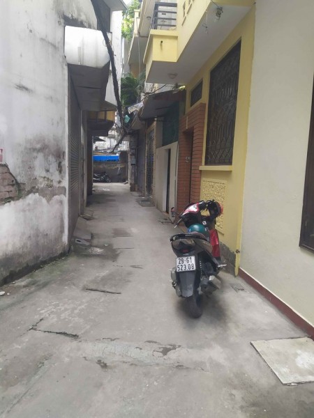 Chỉ hơn 50tr1m Hot cực hot Bán nhàC4 Nguyễn Chính Tân Mai 39m 2tỷ3 nét căng