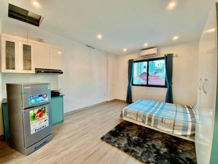 BÁN NHÀ ĐẸP PHỐ QUAN HOA, GẦN Ô TÔ TRÁNH, KINH DOANH ĐỈNH CAO, Giá : 5.7 TỶ