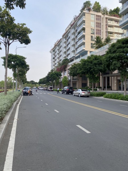 Cho thuê căn GÓC shophouse SARICA SALA bàn giao thô, hỗ trợ thời gian hoàn thiện 80tr/th 0909246874