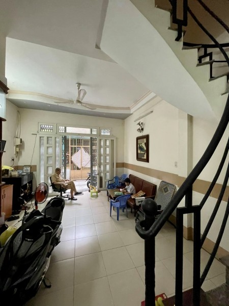 Bán Nhà Đường Lê Văn Sỹ Q.PN, Diện Tích Lớn, Hẻm Thông, Giá Rẻ