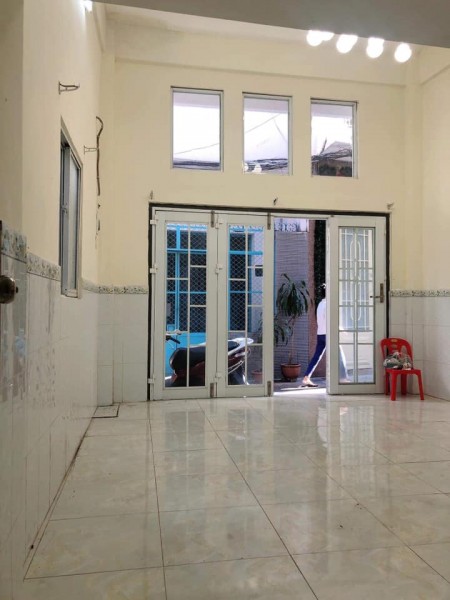 Bán nhà 20m ra đường Ngô Gia Tự Quận 10, 35m2 3 lầu 5.4 tỷ.
