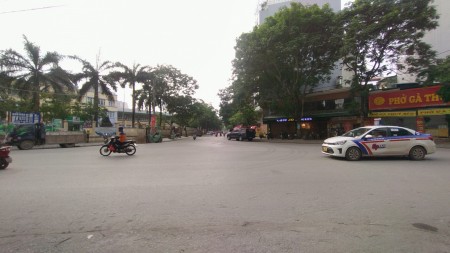 Tôi GẤP BÁN nhà 6 tầng kinh doanh ngay ở Ngã 3 Hồ Đền Lừ, quận Hoàng Mai, Hà Nội