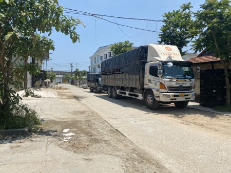 BÁN GẤP LÔ ĐẤT ĐẸP NGANG 7M CÁCH TỈNH LỘ 10 50M ĐƯỜNG 2 XE TẢI TRÁNH NHAU