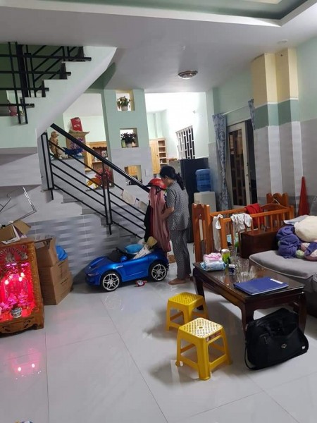 Bán nhà Nguyễn Trung Trực, P.5, Bình Thạnh, ngang 4m, dài 9m, 3 tầng, giá chỉ 4,65 tỷ