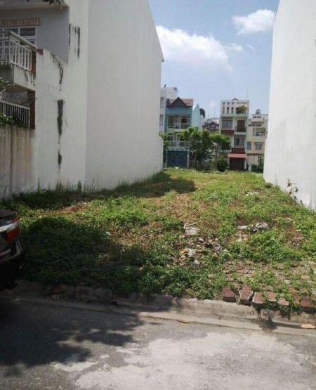 Cần bán 150m2 ngay chợ Lai Uyên Bình Dương