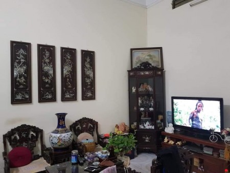 Bán Gấp Nhà Phố Thịnh Quang, 80M2, 3T, Mặt Tiền Khủng, 5.95 Tỷ, ÔTô Tránh.