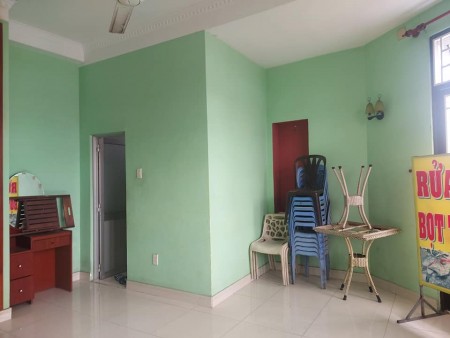 Bán Lô góc Kinh Doanh thu gần 50tr Trong chợ Hạnh Thông Tây 75m2 giá 12 tỷ