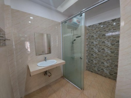 Bán nhà riêng Trương Định 5 tầng 35m2, giá 3.75 tỷ kinh doanh nhỏ
