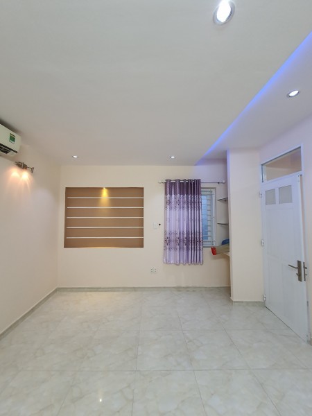 Bán gấp nhà đẹp 4 Phòng 214/3B Nguyễn Trãi, Phường 3, Quận 5, 30m2, chỉ 5 tỷ 3