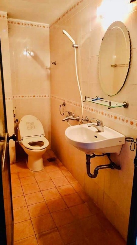TRUNG TÂM QUẬN ỦY HÀ ĐÔNG, 4 TẦNG, Ô TÔ ĐỖ, VỈA HÈ RỘNG, GIÁ 5,9 TỶ.