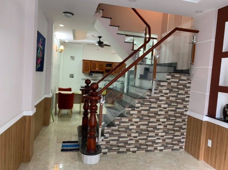 Nhà mới HXH phường 5 Bình Thạnh chỉ 6.9 tỷ xách vali ở ngay