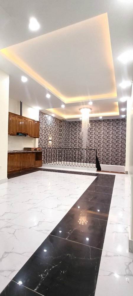 Hoàng Công Chất, Mặt phố vỉa hè, ô tô tránh 125 m nhỉnh 18tỷ