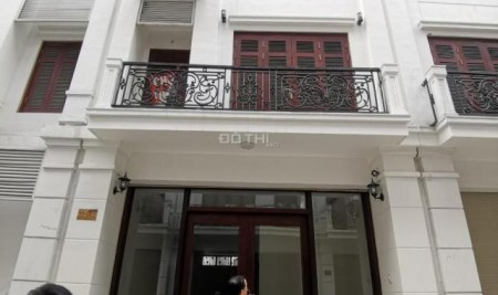 Bán nhà mặt phố Ngọc Thụy Long Biên Hà Nội, nhà đẹp giá rẻ