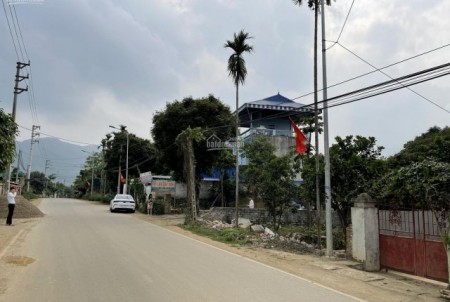 Cần bán lô 250m, mặt tiền 18m giá chỉ 7,8tr/m tại Phú Mãn, Quốc Oai