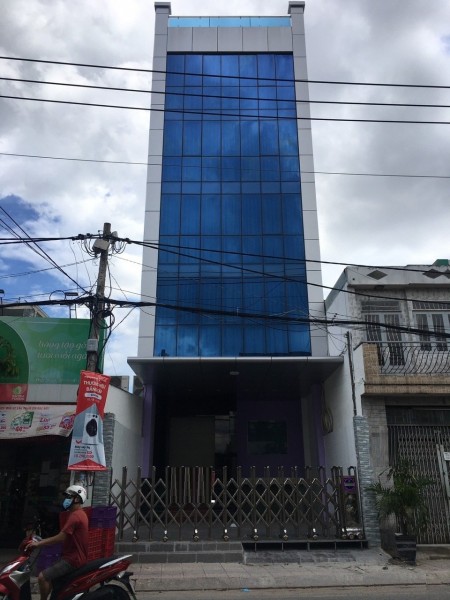 Hai Bà Trưng, mt 4L. dt: 4.2 x 16 khu tiềm năng + bố trí đẹp