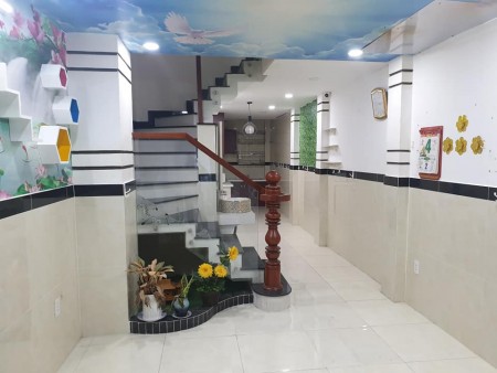 Bán Nhà Phố Gần Mặt Tiền Lê Quang Định Quận Bình Thạnh. DT: 96m2. LH: 0932155399.