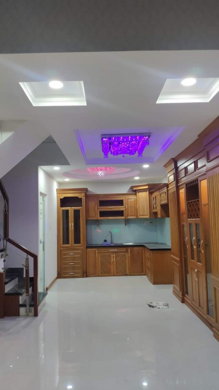 Bán nhà MTKD Trần Thị Cờ, 4 x15m, 3 lầu sân thượng, giá 5 tỷ 8