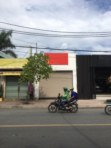 Mặt tiền đ.Phan Văn Trị + gần Emart, kd tấp nập