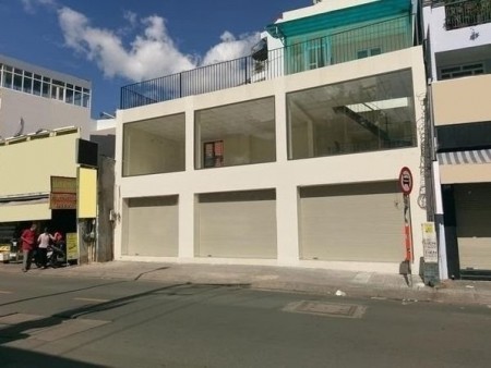 Nhà MT đ.Nguyễn Thị Minh Khai, P. Bến Nghé, Quận 1. DT: 12 x 22. đông đúc 1L