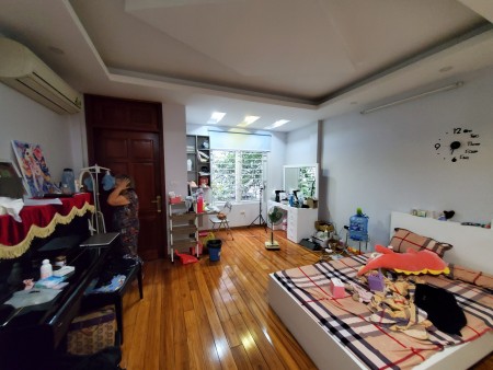 NHÀ ĐẸP 3 THOÁNG CÁCH MẶT PHỐ TÂY SƠN 50M NGÕ RỘNG SÂN TRƯỚC NHÀ ĐỂ ĐƯỢC NHIỀU XE