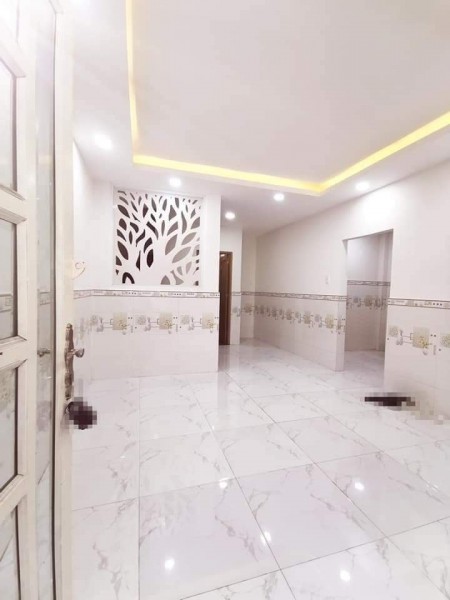 Bán nhà Trần Nhân Tôn, Q10, 35 m2, giá chỉ 4 tỷ