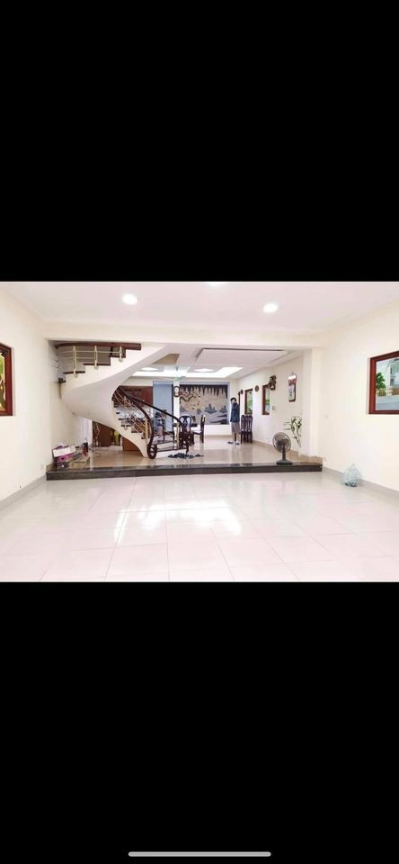 NHÀ ĐẸP PHỐ LÊ TRỌNG TẤN GARA Ô TÔ KINH DOANH 4 TẦNG MT 6,2M x 111M GIÁ 8,8 TỶ