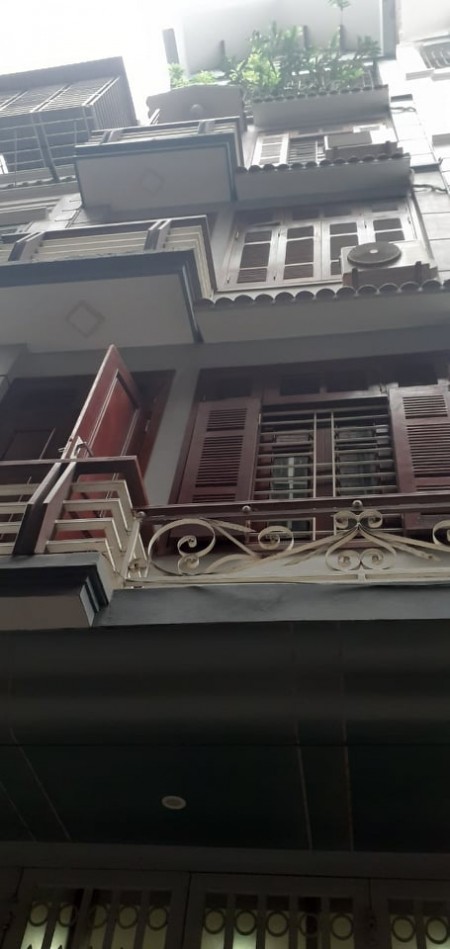 45m2 oto đỗ cửa, đường 6m trải nhựa vỉa hè rộng chỉ 7 tỷ phố Hoàng Quốc Việt
