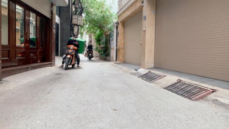 Đi đến slide 4