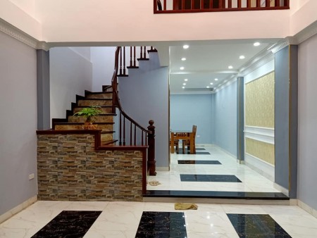 Bán nhà đẹp Nguyễn Sơn Long Biên 45m2*5T 30m ra ô tô tránh Lô góc Ngõ thông