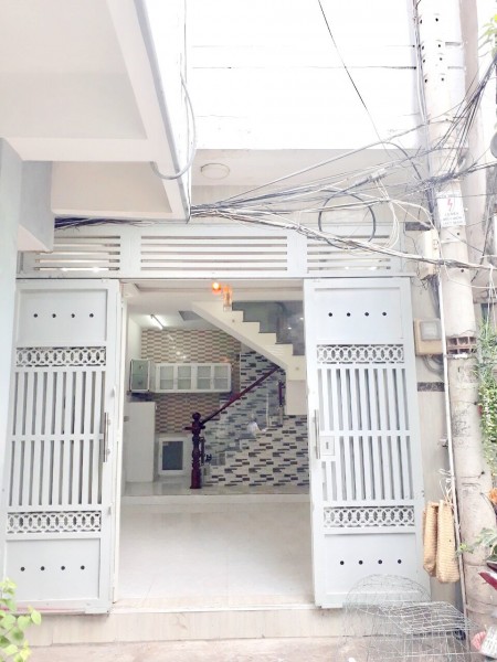 Nhà sân rộng 5m hẻm 154 Đường Âu Dương Lân P3 Q8