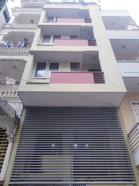 Quá đẹp! Nhà Lê Văn Lương 5 tầng, ô tô tránh, khu vực sống đẳng cấp