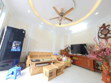 Bán nhà hiếm Hoàng Như Tiếp 44m2*4T Mặt tiền 5m 10m ra ô tô tránh