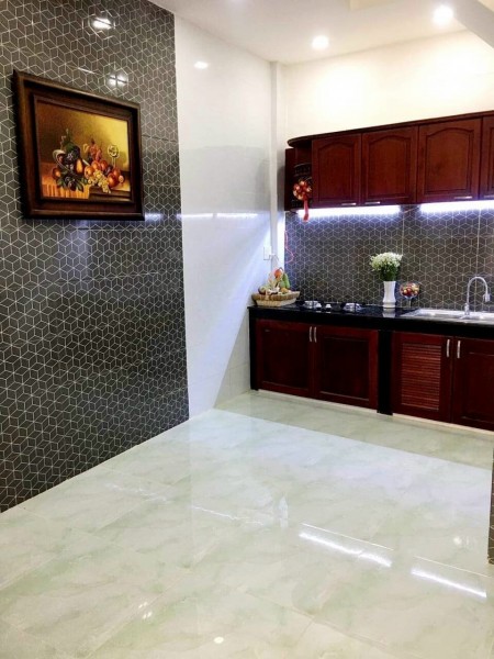 Chính Chủ bán gấp Đường Đồng Nai Quận 10 56m2 Giá chỉ 5.2 Tỷ