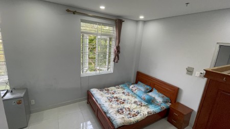 Cho thuê căn hộ dịch vụ Bùi Đình Túy, quận Bình Thạnh, 30m2, giá rẻ