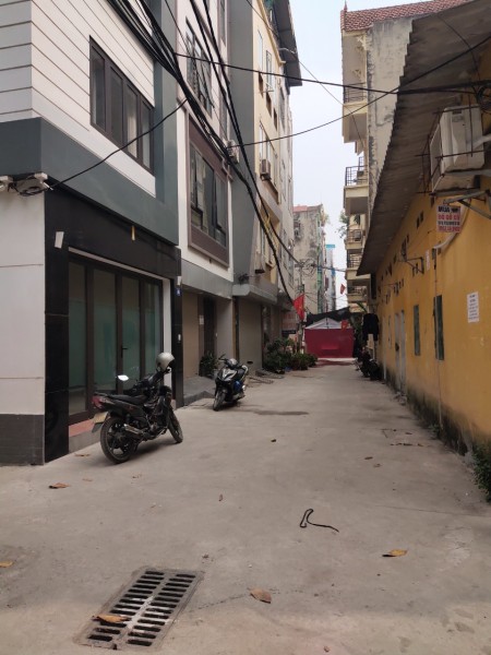 Kinh doanh đỉnh Ô tô Nhà đẹp Nguyễn Chánh 40m2 - Nhỉnh 8 tỷ