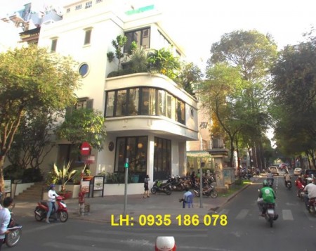 2MT Đường Thích Quảng Đức, P4, Q, PN dt: 4 x 25 suốt KD 2L