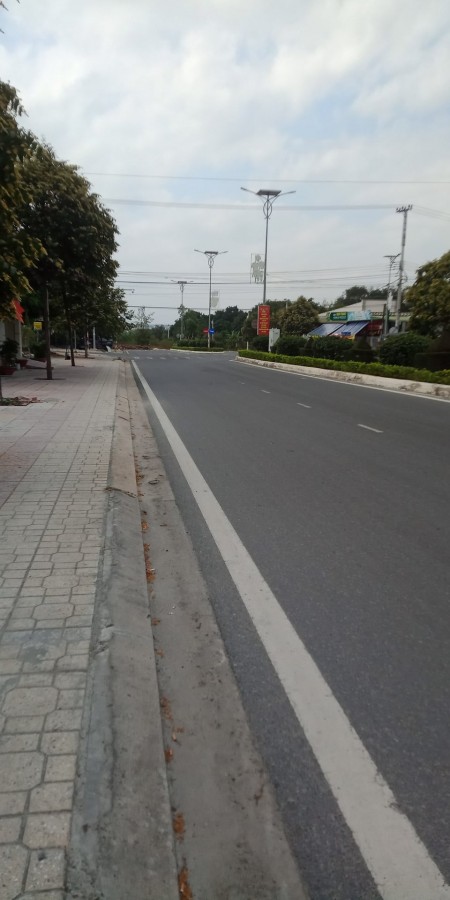 Chính chủ cần bán gấp mặt tiền Đường Phạm Văn Đồng,Cam Lâm - Giá rẻ