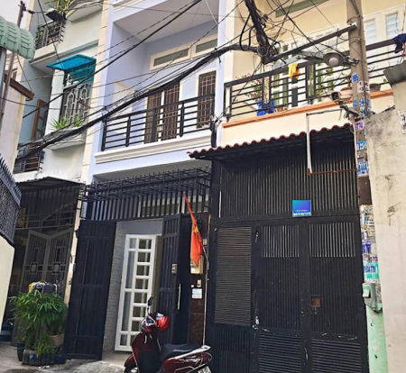 Bán nhà 2 tầng HXH Nguyễn Văn Lượng, P.17, Gò Vấp 39m2(3,9x10) 4,4 tỷ