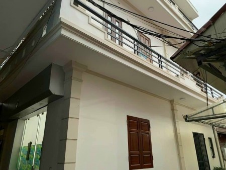 Bán nhà 2.5 tầng đường Điện Biên Phủ, TP HD, Lô Góc, 42.2m2, mt 4.7m, chỉ 1 tỷ 650 triệu