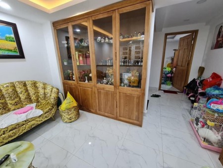 Bán nhà Bình Thạnh ngay chợ bà chiểu Sát Quận 1 59M2 8.2 TỶ