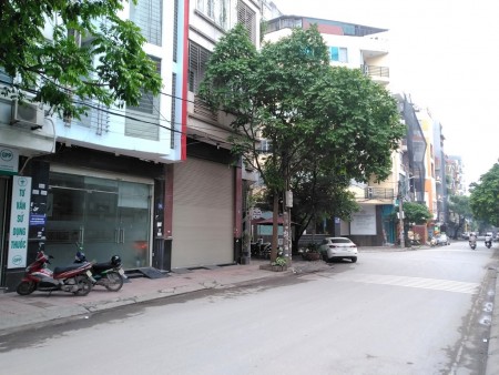 Cần bán nhà mặt phố Lê Hồng Phong, Ba Đình 55m2, 5 tầng, 15,5 tỷ.