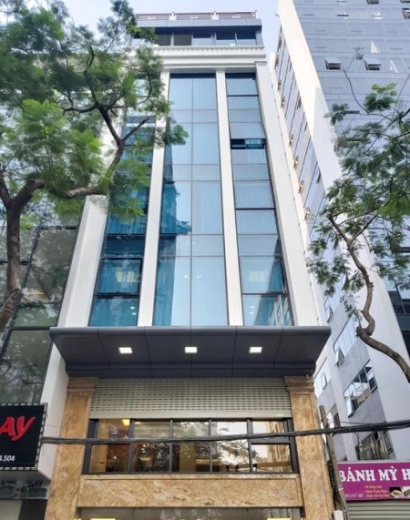 Nhà mặt tiền Cộng Hòa, 5x20m, 6 tầng, bán 25 tỷ
