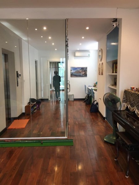View hồ Tây, kinh doanh đỉnh, 3 thoáng, 8 tầng, 100m2, MT 6m, 24.5 tỷ lh 0968990560