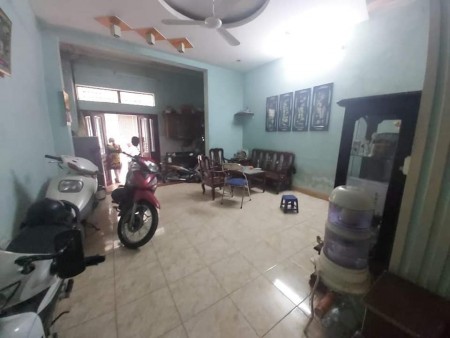 Nhà mặt phố Võng Thị Tây Hồ kinh doanh đỉnh cao DT 42m2 4 tầng chỉ 8.75 tỷ