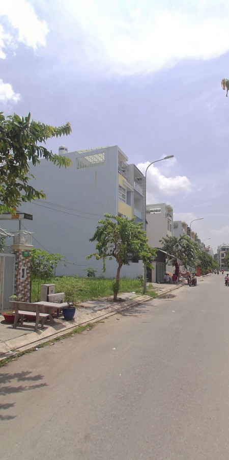 Mở bán giai đoạn đầu 68 nền KDC Phú Hữu, Nhơn Trạch. Sổ hồng trao tay, Giá chỉ 1.9 tỷ/ nền 120m2.XDTD