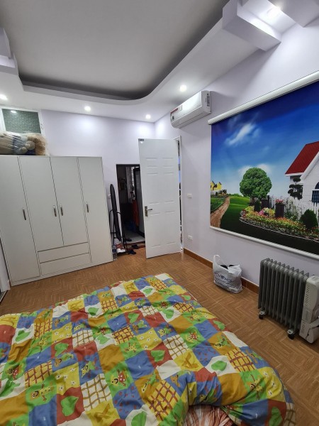 Bán nhà mặt đường Hoàng Mai, Mặt tiền 8.5m kinh doanh đẹp ô tô đỗ giá 4.25 tỷ