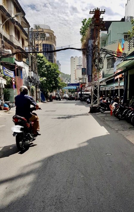 Đi đến slide 4